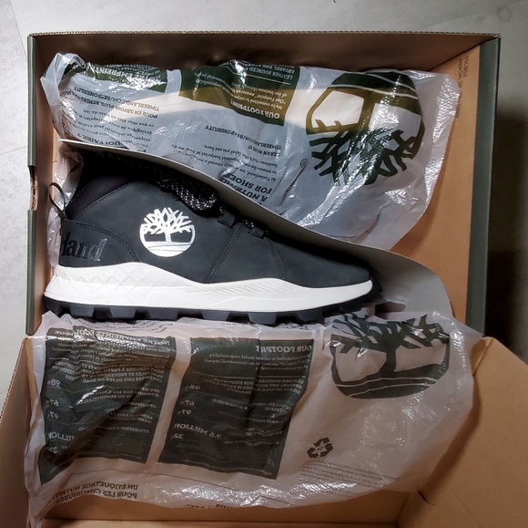 Timberland Brooklyn Hiking Shoes - Picture 10 of 12